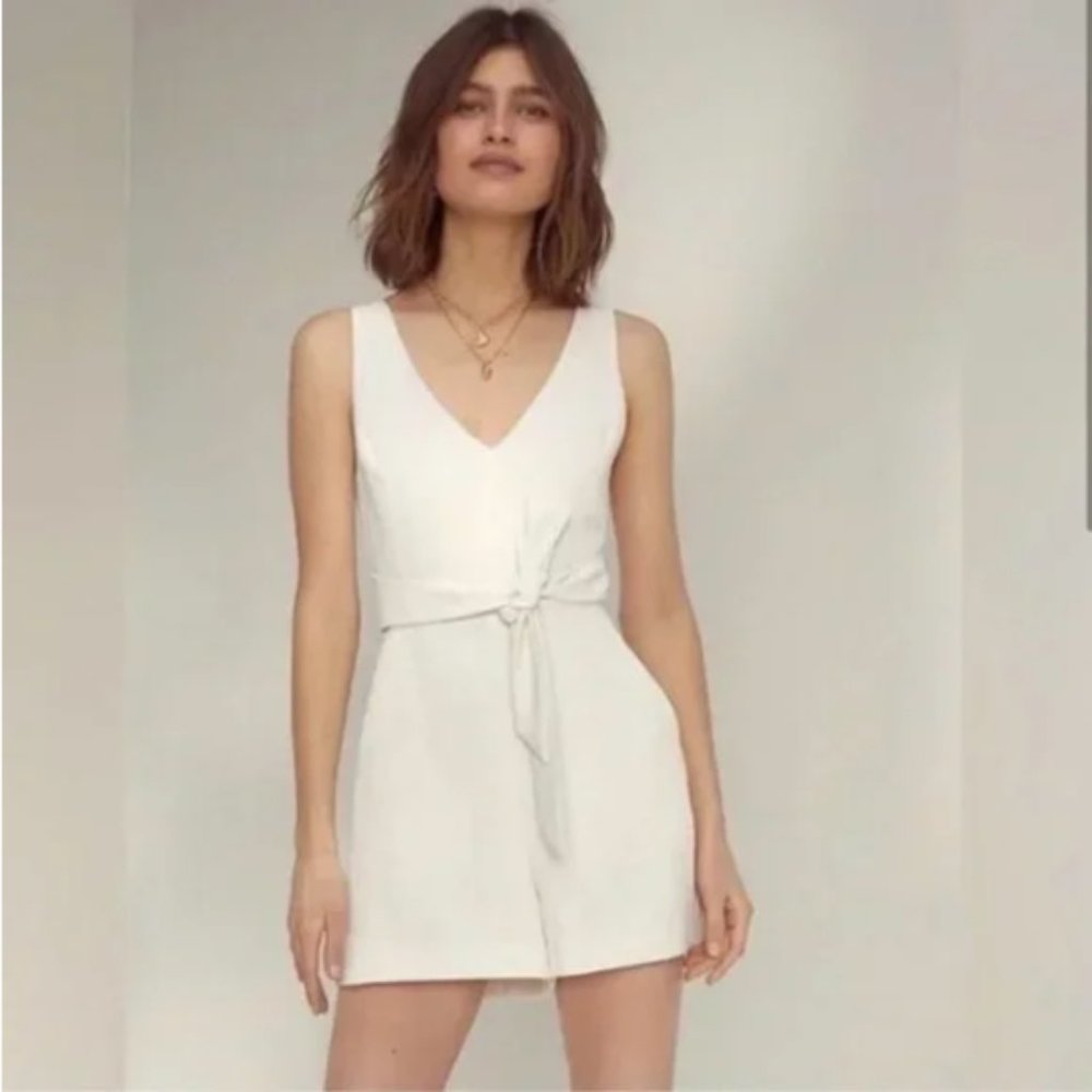 Aritzia Wilfred Ecoulement Belted Ivory V-Neck Romper